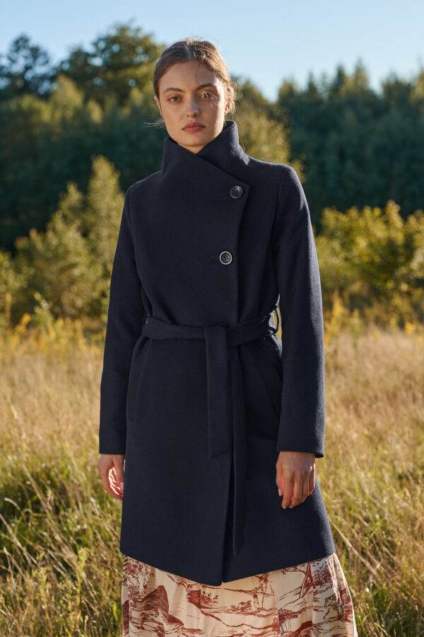 Winter coat with asymmetrical front in blueberry color
