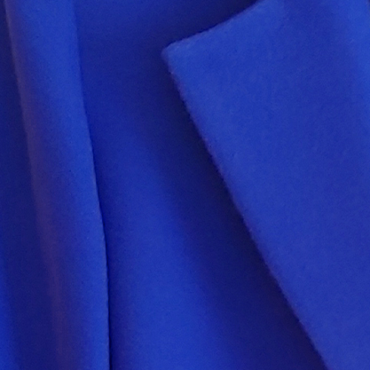 tkanina w kolorze chabrowym niebieskim