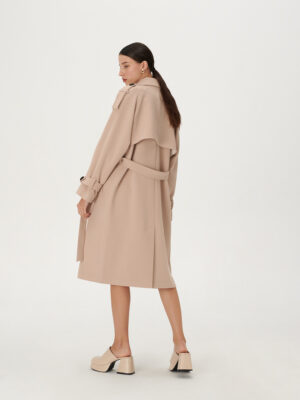 dlugi_trencz_prochowiec_damski_bezowy_dwurzedowy-peleryna_wiazany
