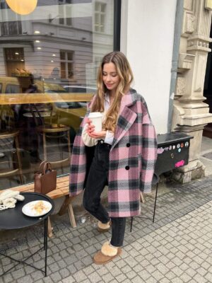 Zimowa kurtka dwurzędowa, w kratę, oversizowy styl, ocieplana.