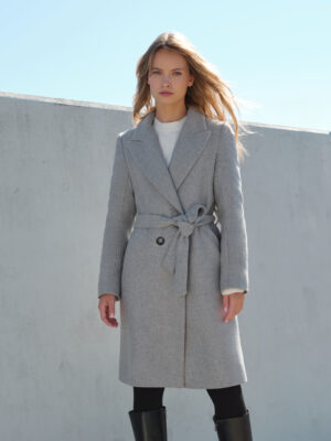 Szary włeniany płaszcz z tkaniny strukturalnej. Wiązany. Długość w kolano.